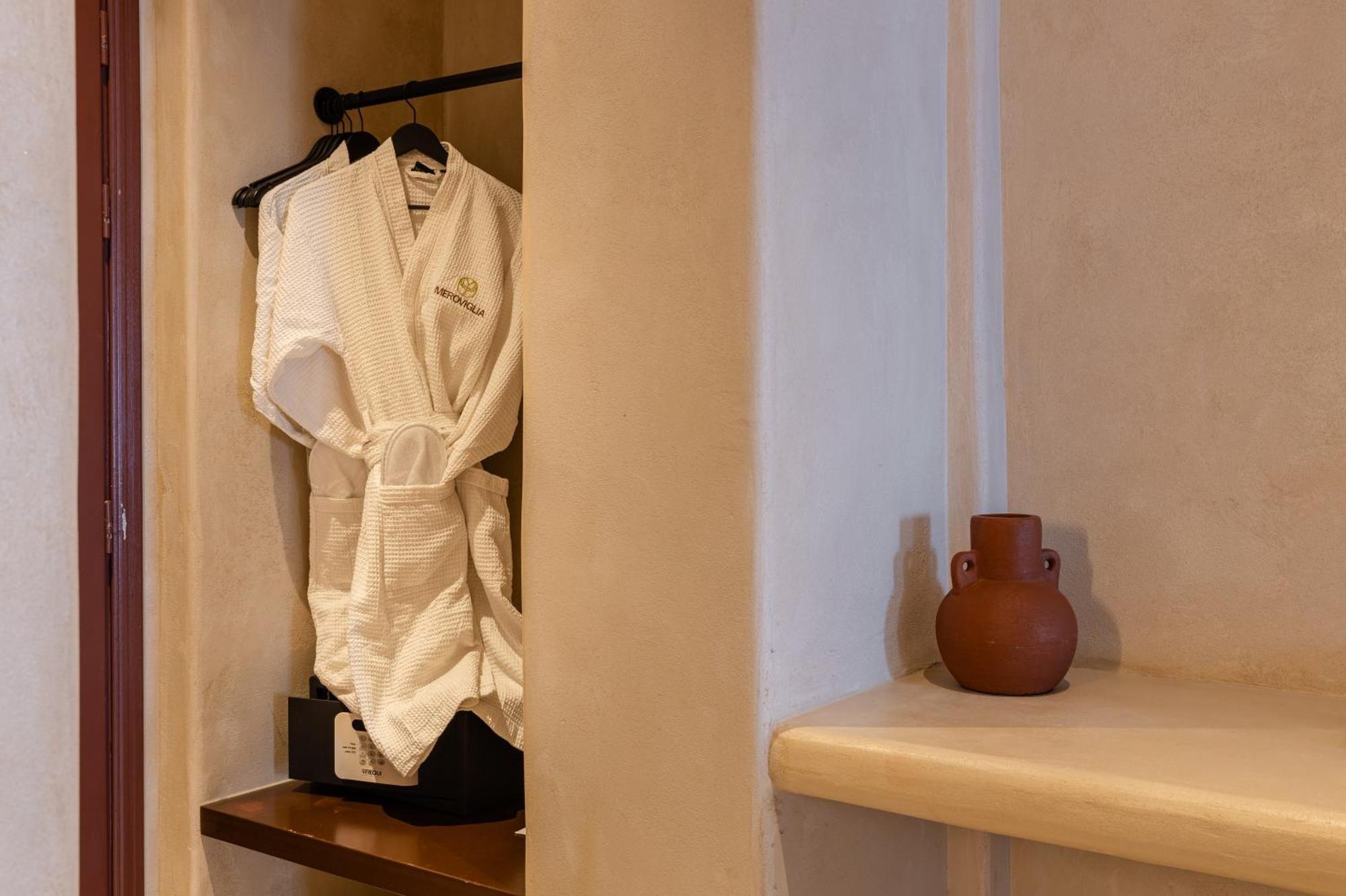 Meroviglia Boutique Hotel Imerovigli  Phòng bức ảnh